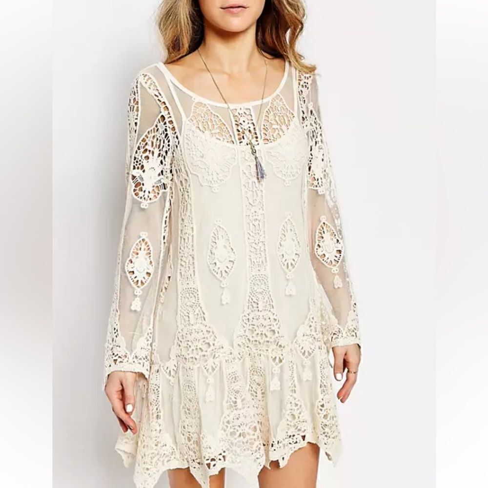 Jen's Pirate Booty Mandolin Backless Mini Dress in Lace size small - Picture 5 of 16